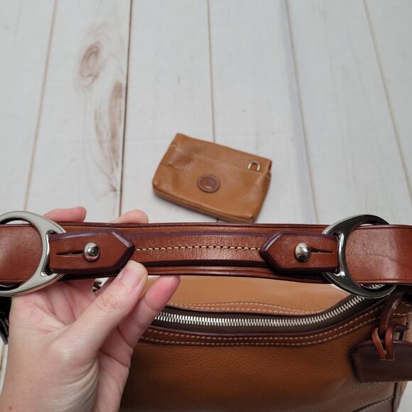 Dooney and Bourke Harrison hobo shoulder bag Brown leather crescent - Picture 8 of 10